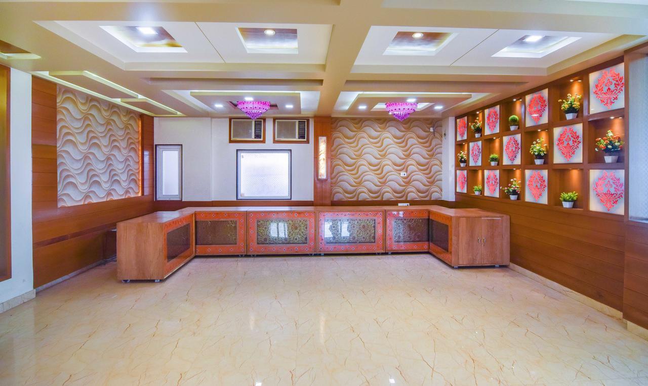 Hotel Saffron Waranasi Zewnętrze zdjęcie